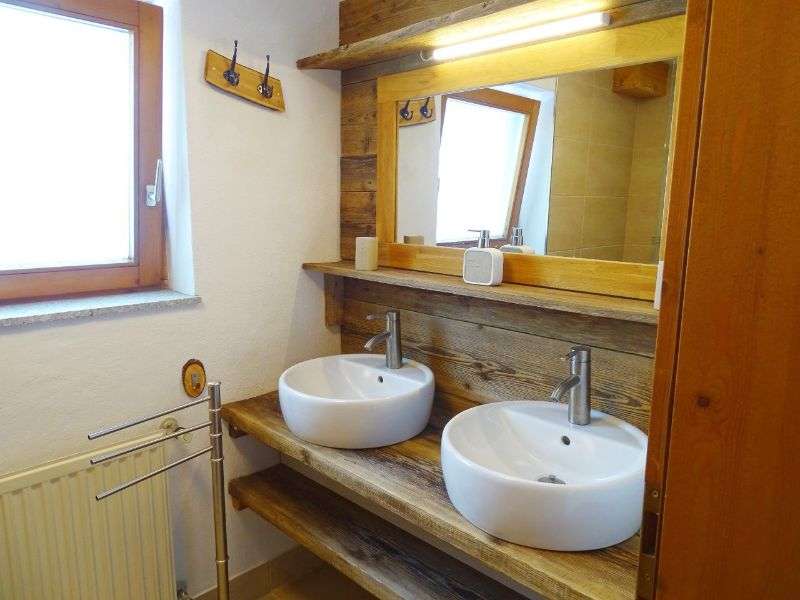 Aberg bathroom basins, Haus Schneeberg